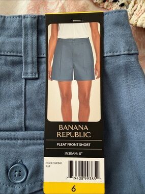 Banana Republic Light Blue Pleat-Front Bermuda Shorts